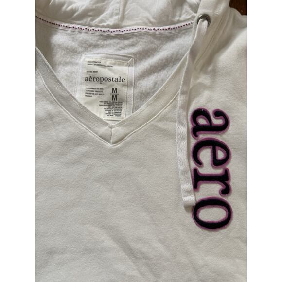White Aeropostale Y2K fitted V-neck hoodie Medium Sweatshirt 2000s NWT Preppy - Picture 2 of 4